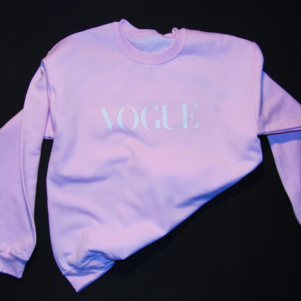 NWT Forever 21 Pink Vogue crewneck sweater